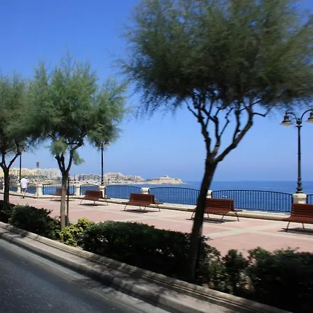 Stunning 3br With Marina Views * Ta Xbiex