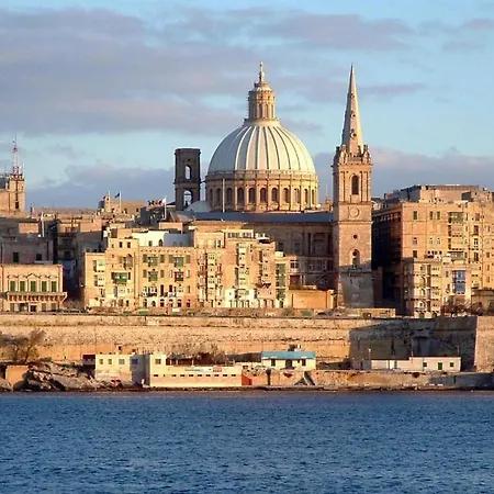 Stunning 3br With Marina Views * Ta Xbiex