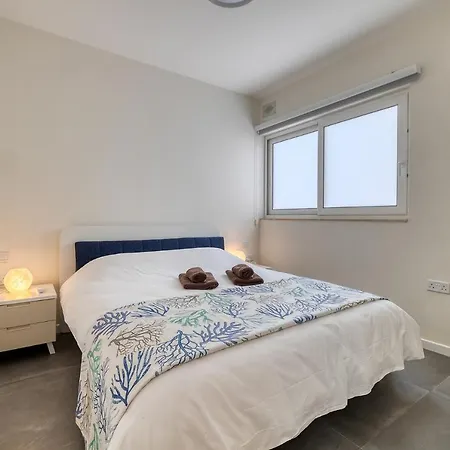 Apartment Stunning 3br With Marina Views Ta Xbiex